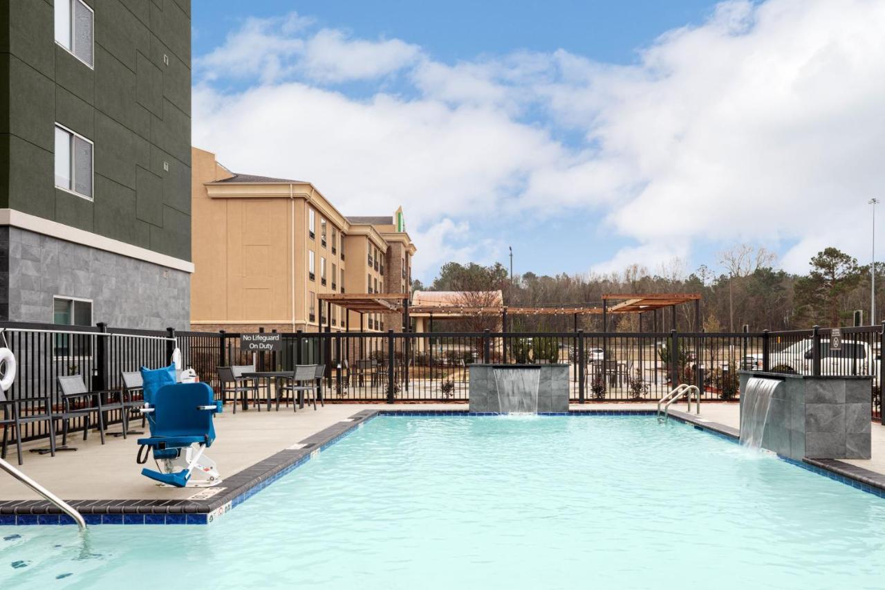 By Marriott Jackson Airport,